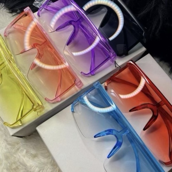 Money Bag Sunglasses - Picture 1 of 1